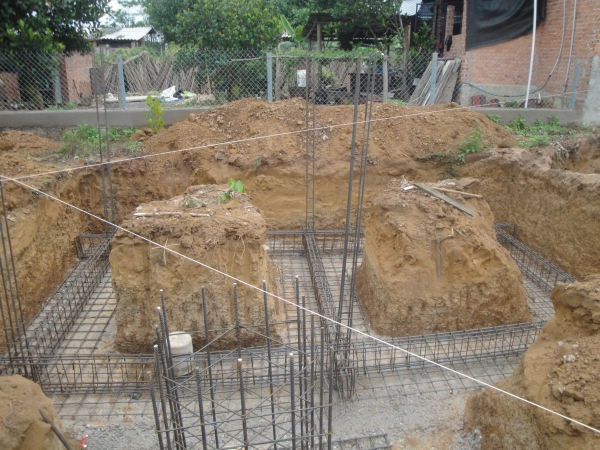 Thi công xây lắp CSHT trụ anten dây co 42m e