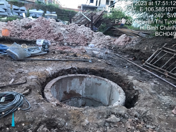 Thay thế anten dây co trạm BCH049M