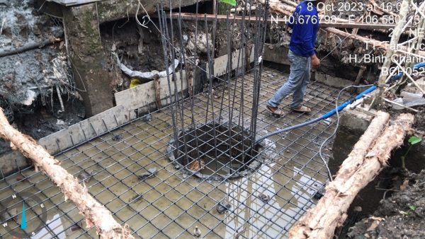 Thay thế anten dây co trạm BCH052M