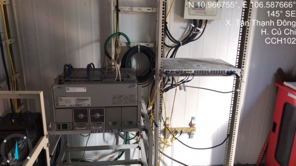 Thay thế anten dây co trạm CCH102M